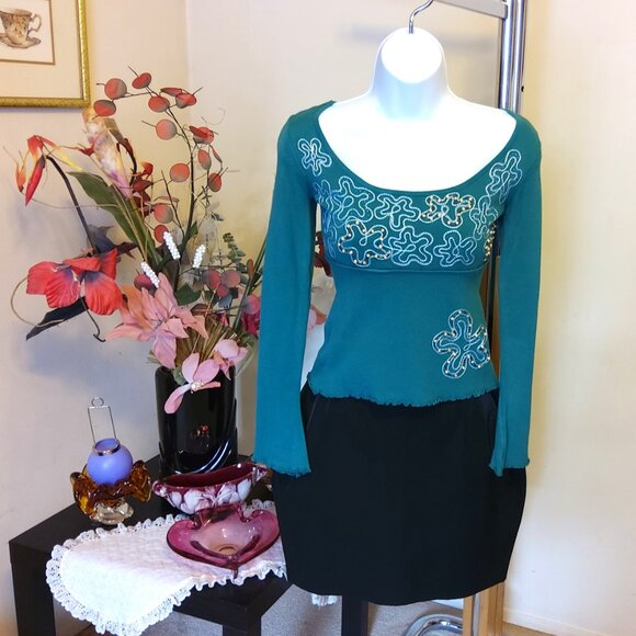 NWT Women’s Scoop Neck Long Sleeve Till Blue  Embroidered Cardigan Sweater XS S - Picture 3 of 5